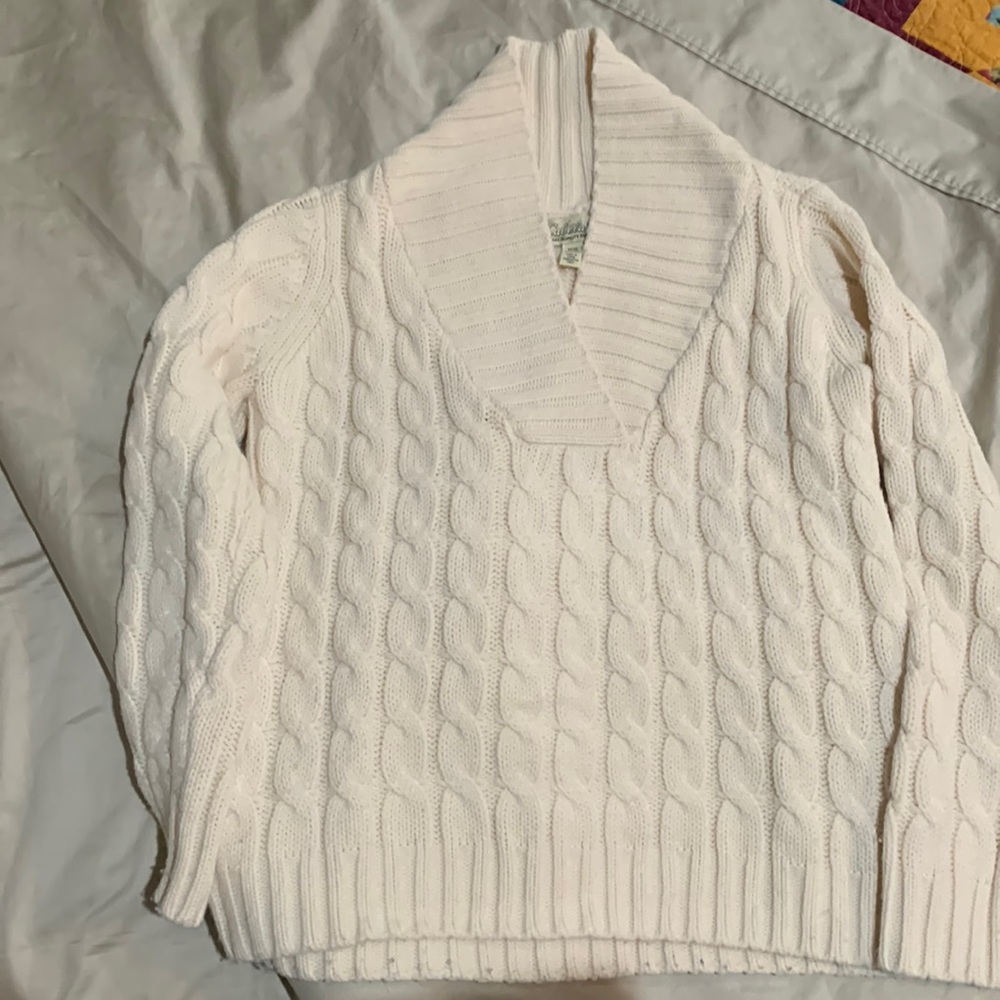 Cabelas cable knit sweater